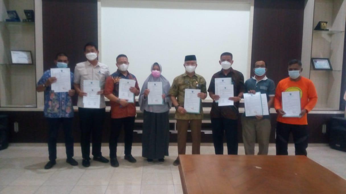 Pejabat Disperindag Babel Tandatangani Fakta Integritas dan Perjanjian Kinerja 2022