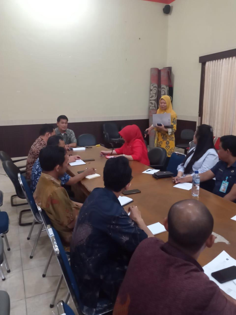 Bidang PPPK Disperindag Babel Gelar Rapat Evaluasi Semester I. Fajri; Agar Tepat Sasaran