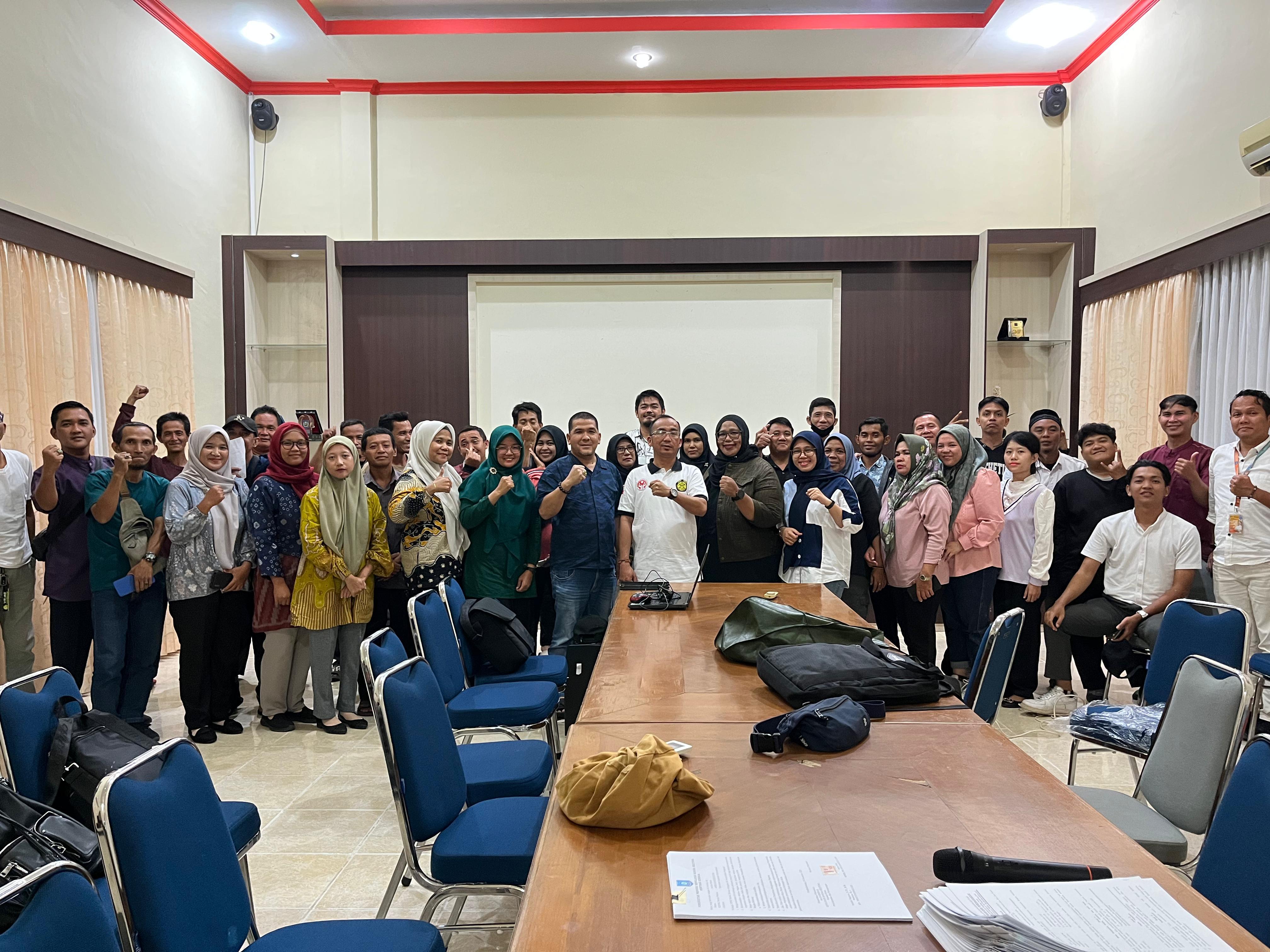 Pegawai P3K Paruh Waktu Disperindag Babel Tandatangani Perjaanjian Kinerja. Kadis Berpesan "Jaga Nama Baik Disperindag"