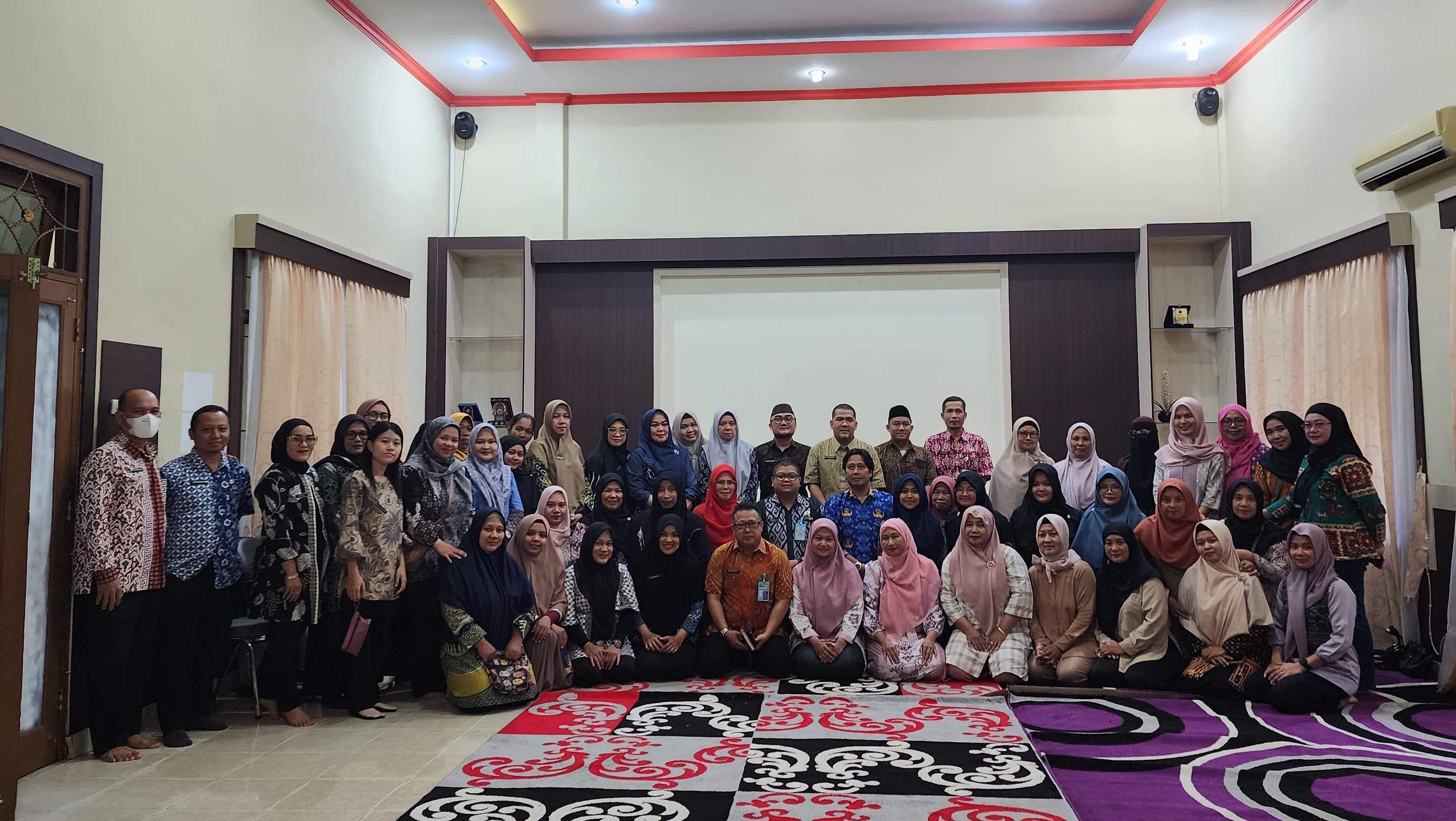 Sambut Bulan Suci Ramadhan. DWP Disperindag Babel Perkuat Sinergi dan Silaturahmi Anggota. 