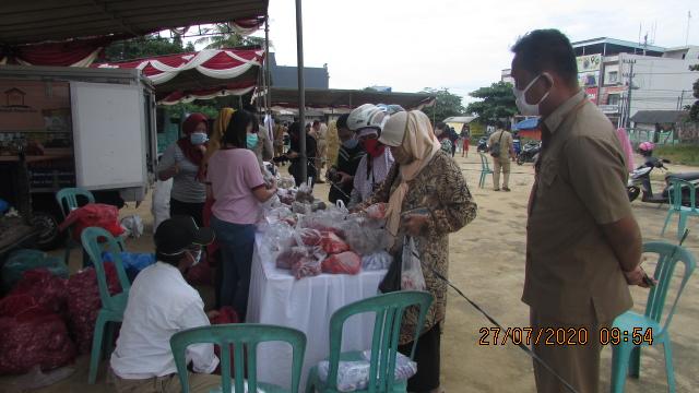 Desperidag Gelar Operasi Pasar, di Lapangan Bola SMADA Pangkalpinang
