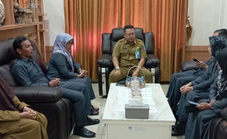 Disperindag Provinsi Babel Terima Kunjungan Tim Monev Komisi Informasi Babel