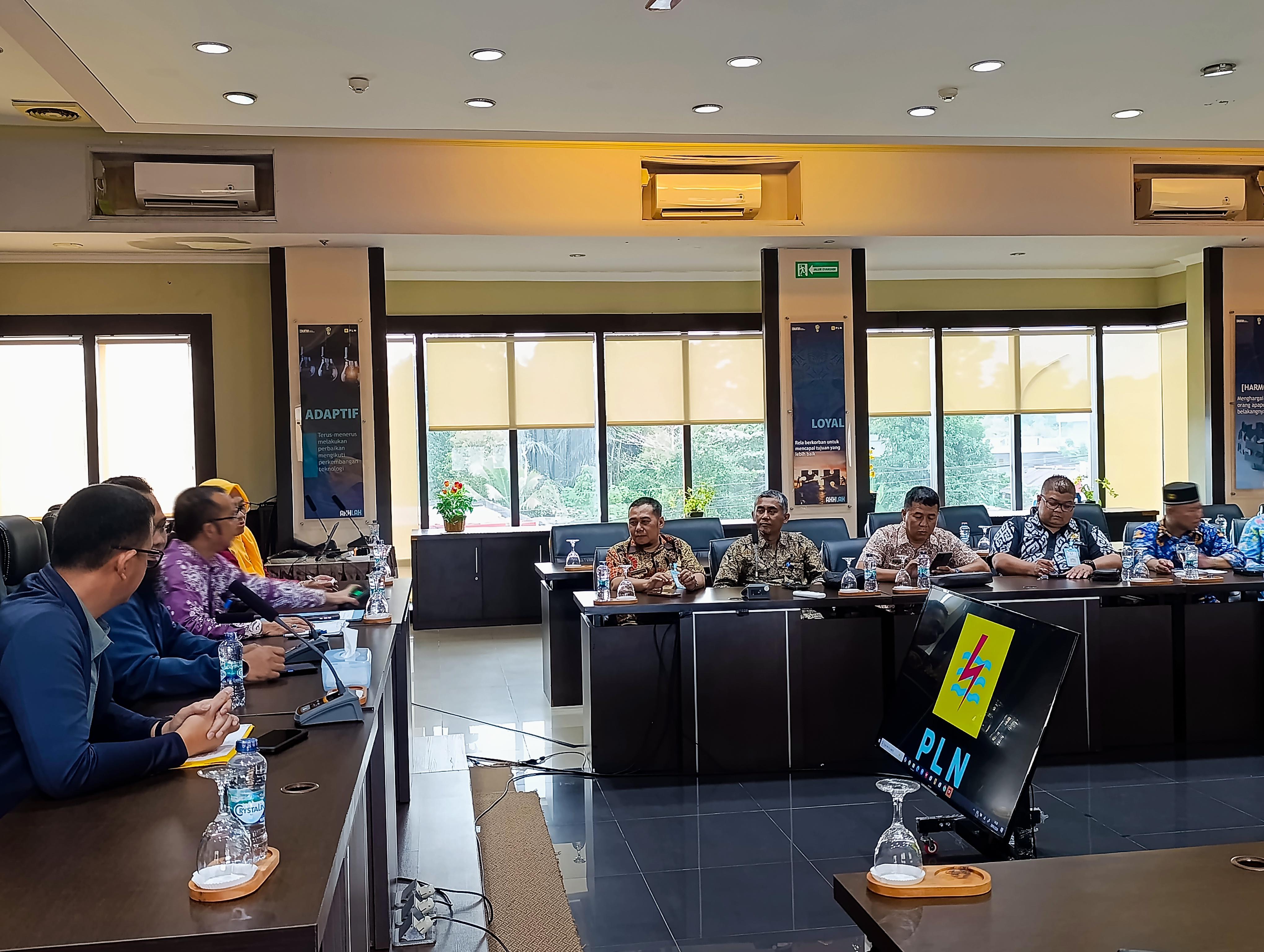 Perkuat Sinergi. Disperindag Provinsi  Babel  Paparkan Program kerja 2026 Ke PLN UIW Babel. 