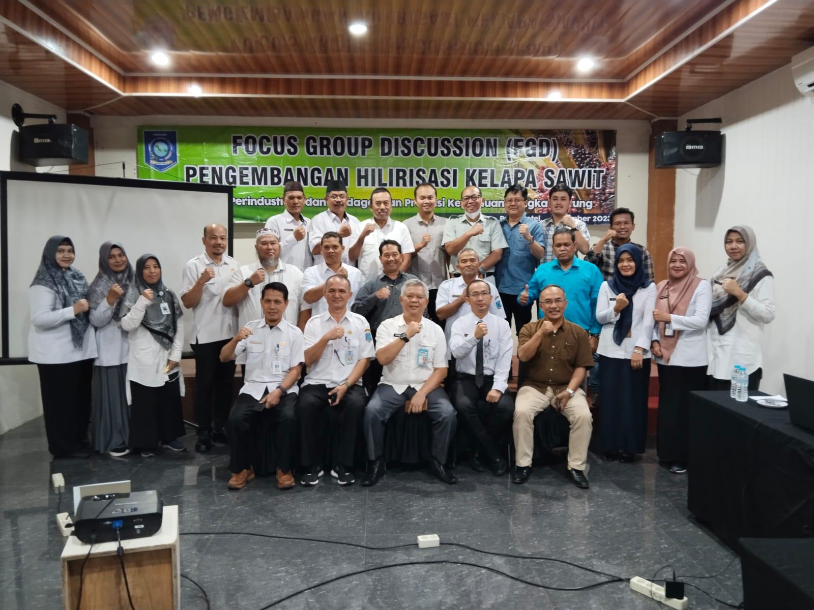 Sawit Penopang Pertumbuhan Ekonomi  Di Babel. Disperidag Babel Gelar FGD Hilirisasi Kelapa Sawit.