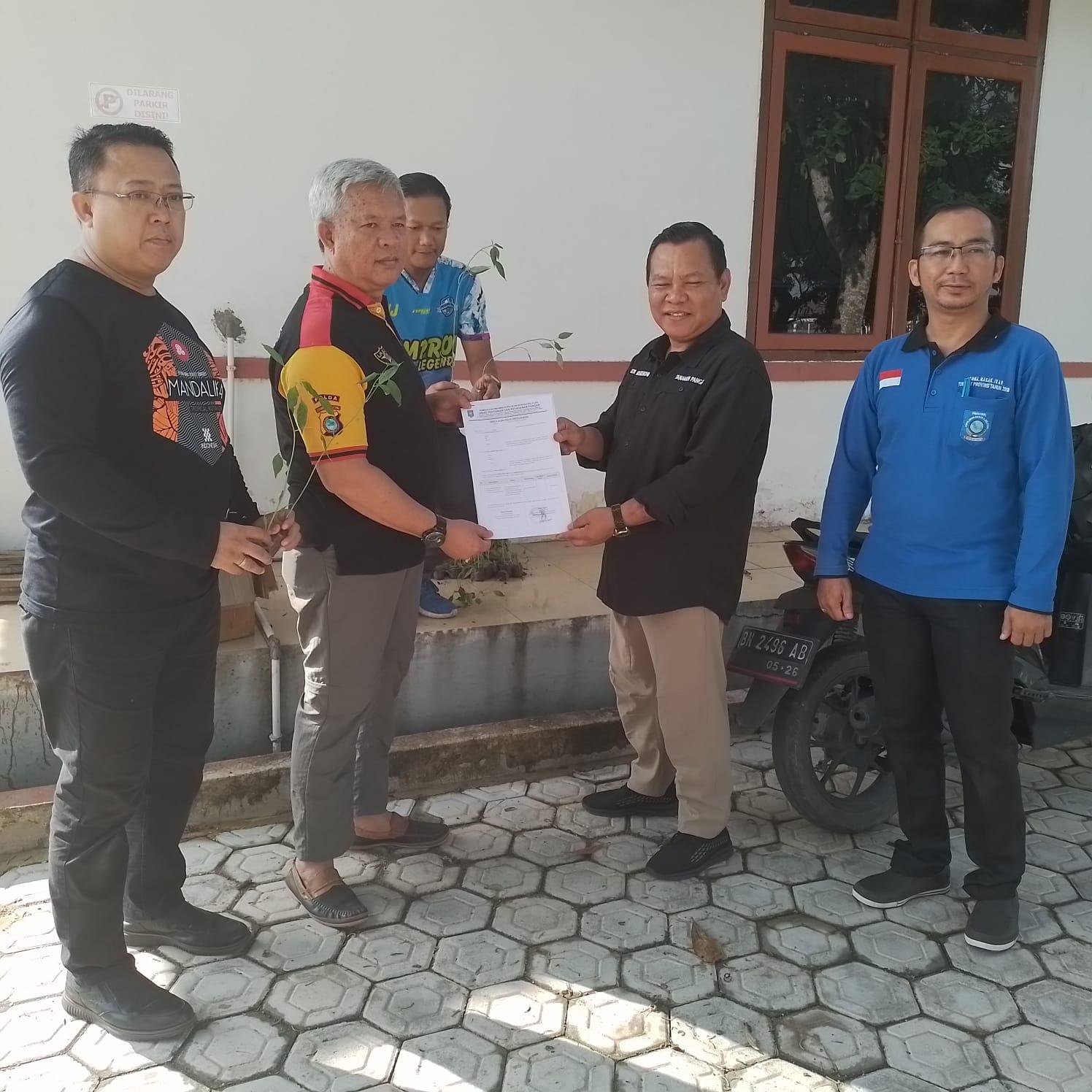 Disperindag Babel Terima 100 Bibit Cabe, Dari Dinas Pertanian Babel