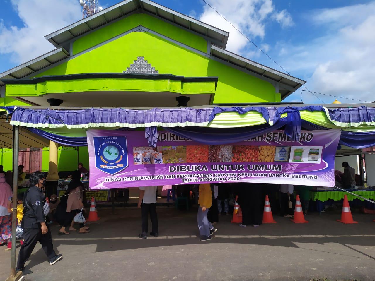 Pemprov gelar Pasar Murah di Kecamatan Kelapa Babar.