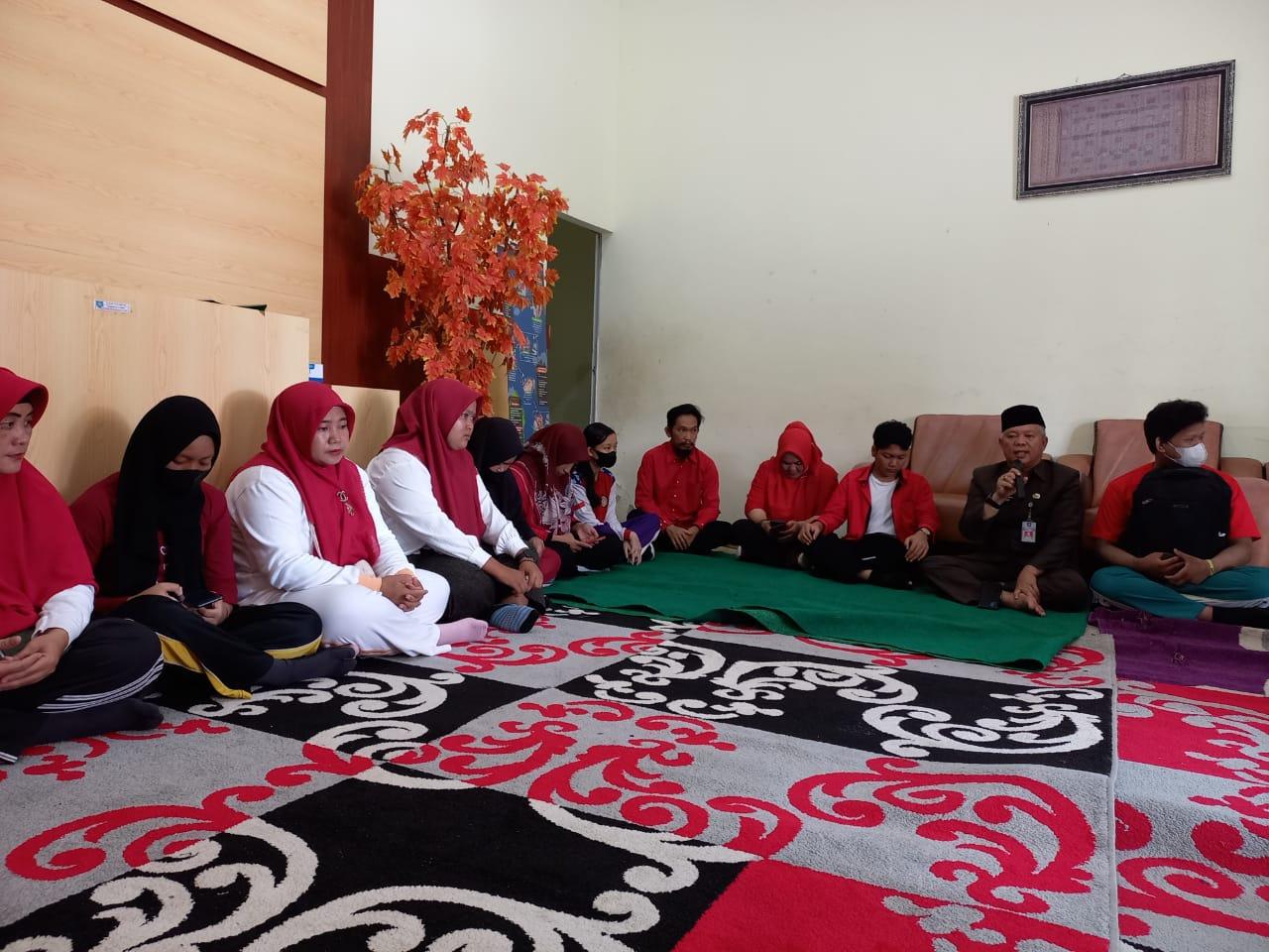 Meriahkan HUT RI Ke-77. DWP Disperindag Babel Gelar Beragam Perlombaan.
