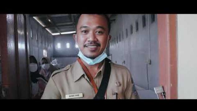 Embedded thumbnail for  Makanan Hasil Olahan Laut Desa Kurau (Getas Mekar) Semakin Di Minati Masyarakaat